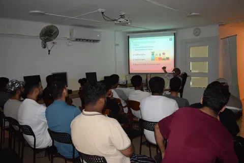 Students in a BM Autoescuela classroom